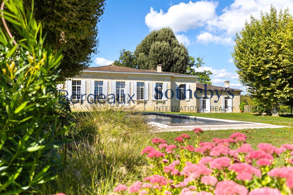 Luxury House for sale in Bordeaux, 2 630 000 €, Photo 2