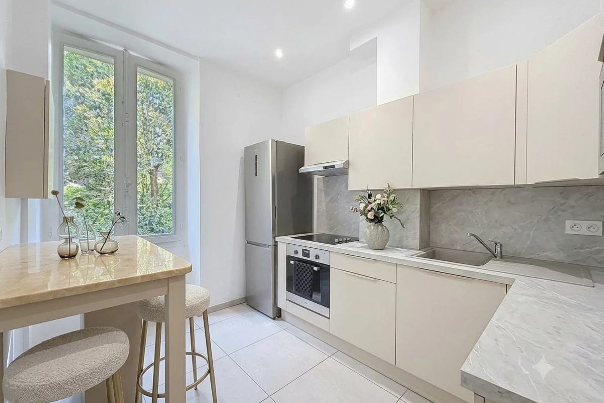 Appartement de luxe à vendre à Cannes, 420 000 €, Photo 2