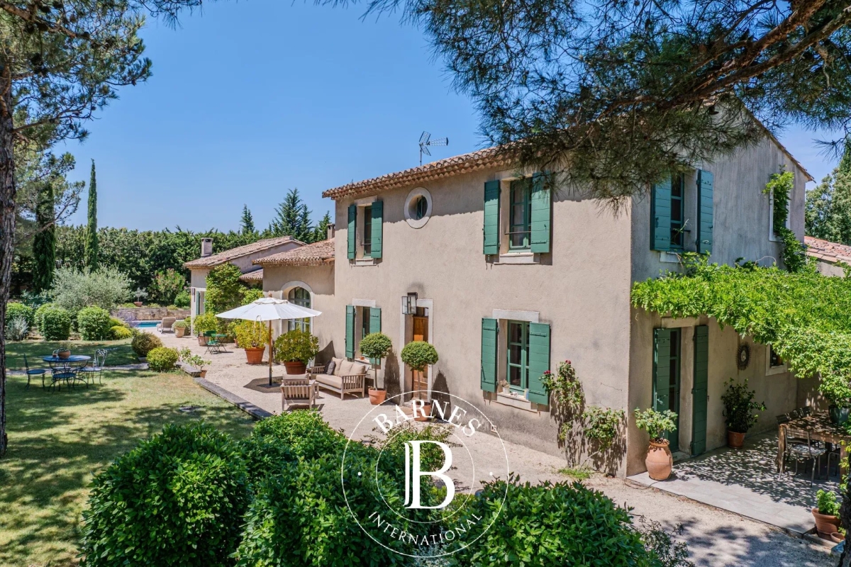 Luxury House for sale in Eygalières, 2 150 000 €, Photo 2
