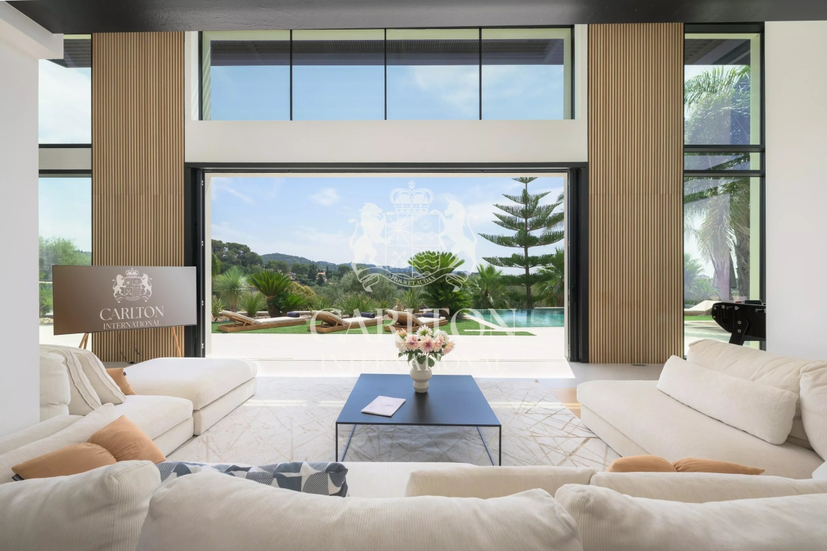 Maison de luxe à louer à Mougins, 36 500 €, Photo 4