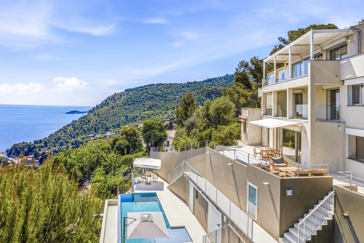 Luxury House for sale in Èze, 3 750 000 €, Photo 1