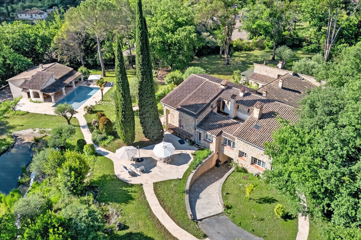 Maison de luxe à vendre à Le Bar-sur-Loup, 2 700 000 €, Photo 1