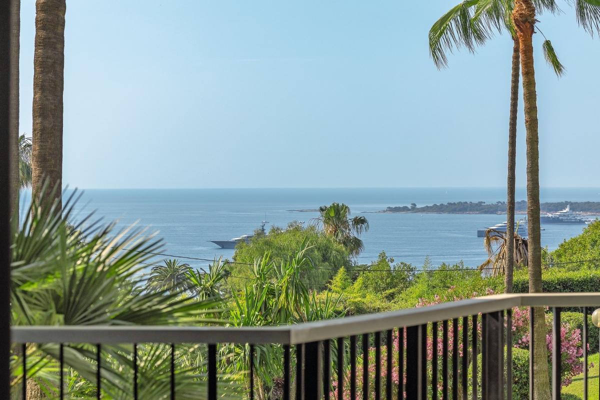 Luxury Apartment for sale in Vallauris, 1 320 000 €, Photo 2