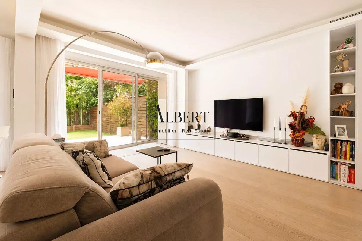Luxury Apartment for sale in Cannes, 1 290 000 €, Photo 2