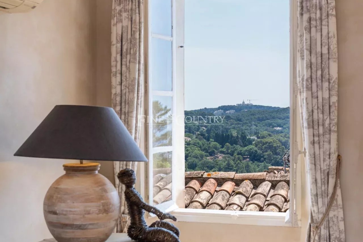 Appartement de luxe à vendre à Mougins, 980 000 €, Photo 3