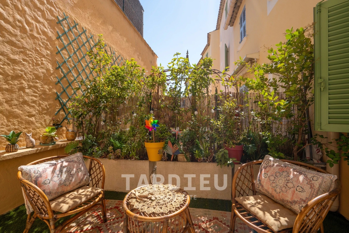 Luxury Apartment for sale in Saint-Tropez, 799 000 €, Photo 1