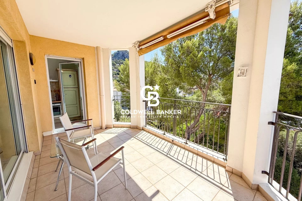 Luxury Apartment for sale in Hyères, 545 000 €, Photo 2