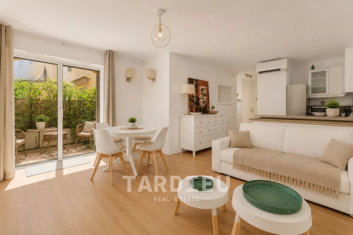 Luxury Apartment for sale in Saint-Tropez, 799 000 €, Photo 2