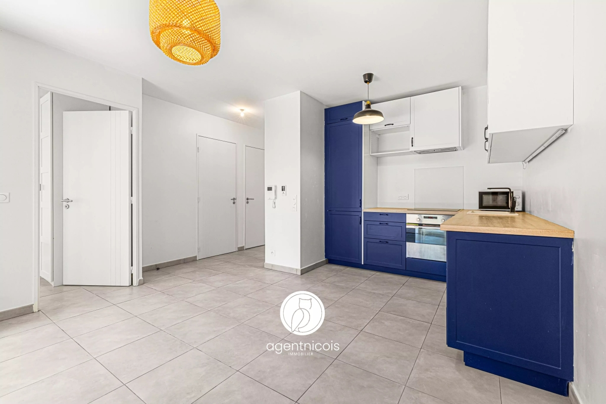Appartement de luxe à vendre à Nice, 239 000 €, Photo 2