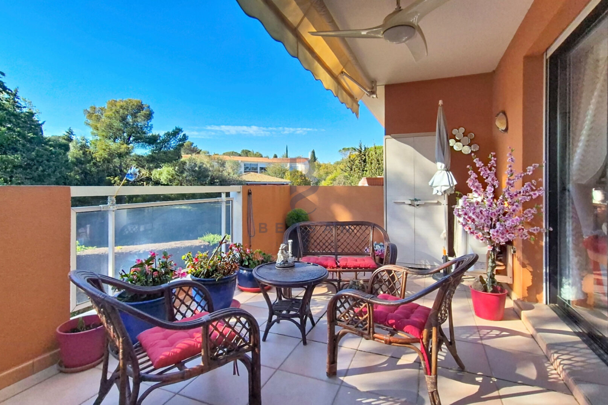 Appartement de luxe à vendre à Saint-Raphaël, 665 000 €, Photo 2