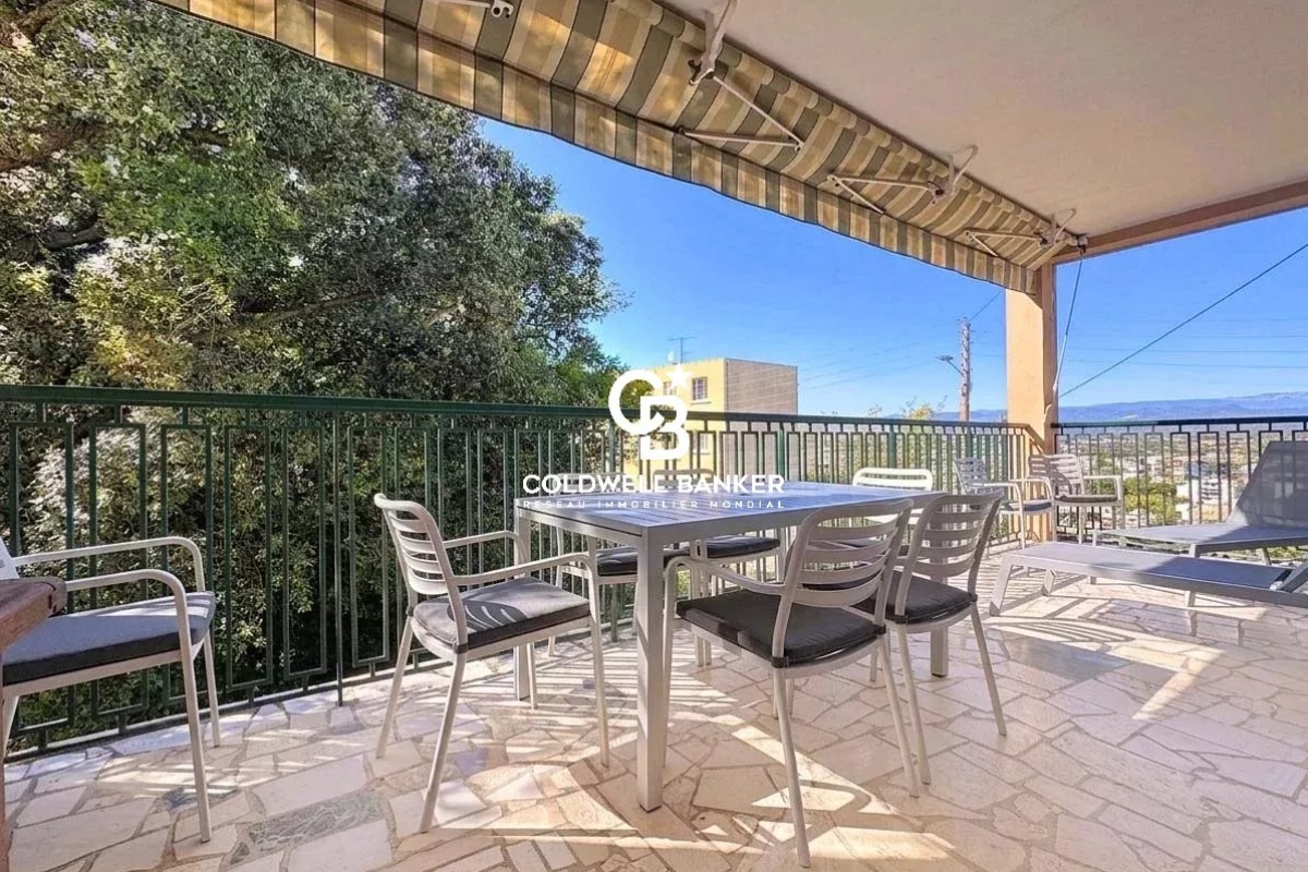 Maison de luxe à vendre à Saint-Raphaël, 630 000 €, Photo 3