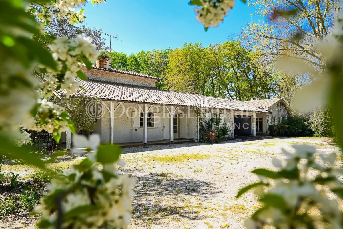 Luxury House for sale in Blanquefort, 800 000 €, Photo 3