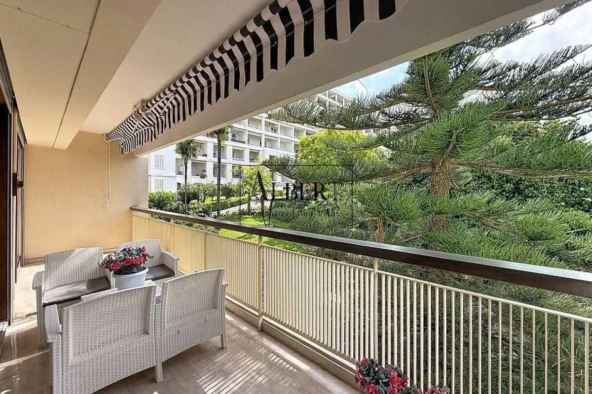 Luxury Apartment for sale in Cannes, 755 000 €, Photo 5
