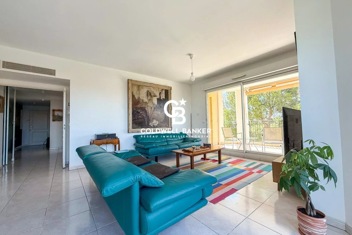 Luxury Apartment for sale in Hyères, 545 000 €, Photo 5