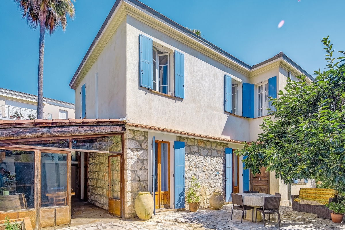 Luxury House for sale in Saint-Jean-Cap-Ferrat, 2 400 000 €, Photo 1