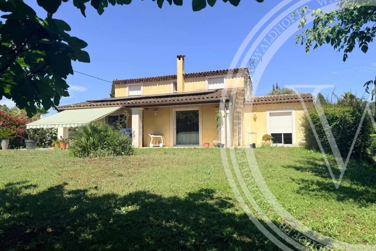 Maison de luxe à vendre à Mougins, 900 000 €, Photo 1