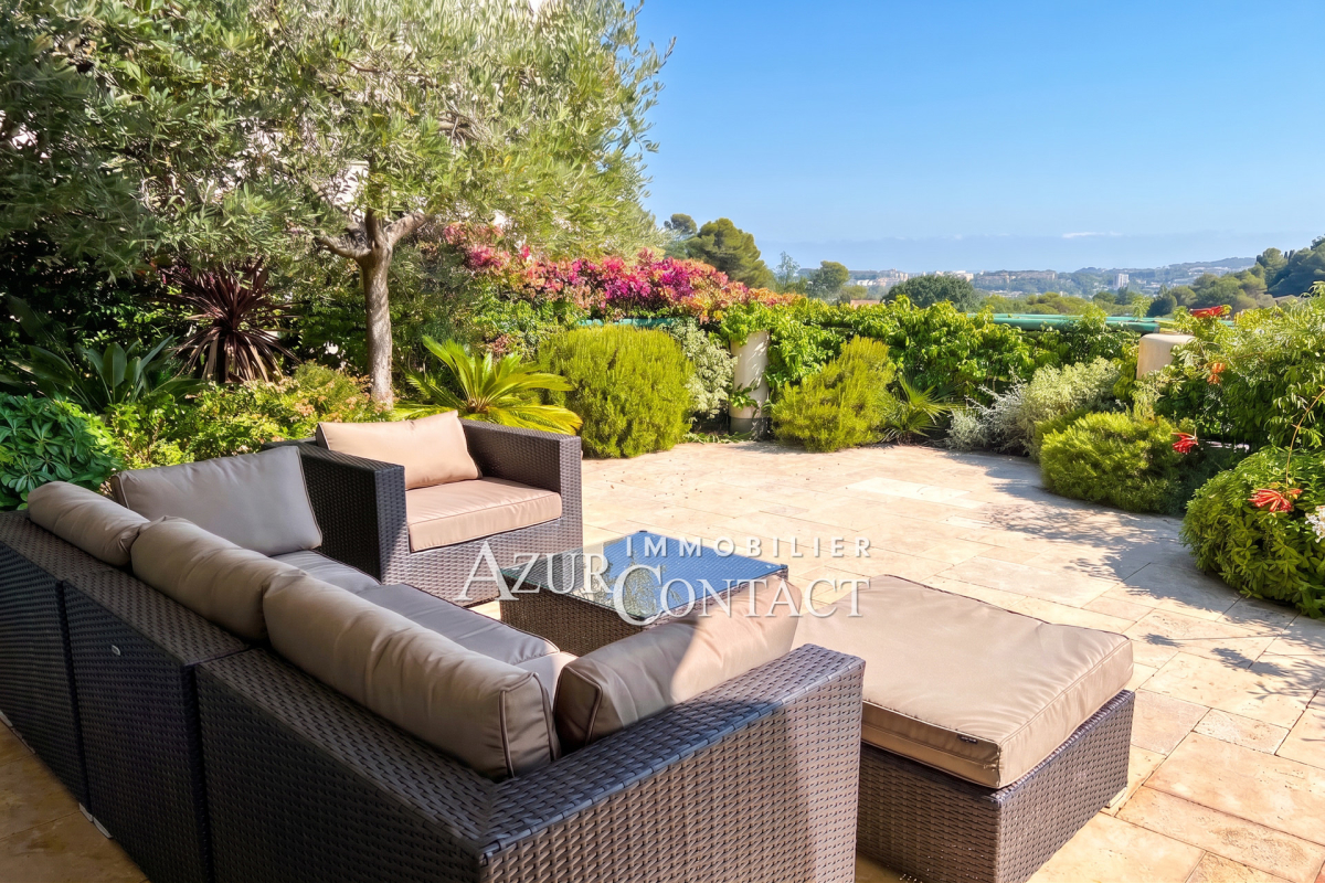 Appartement de luxe à vendre à Mougins, 850 000 €, Photo 1