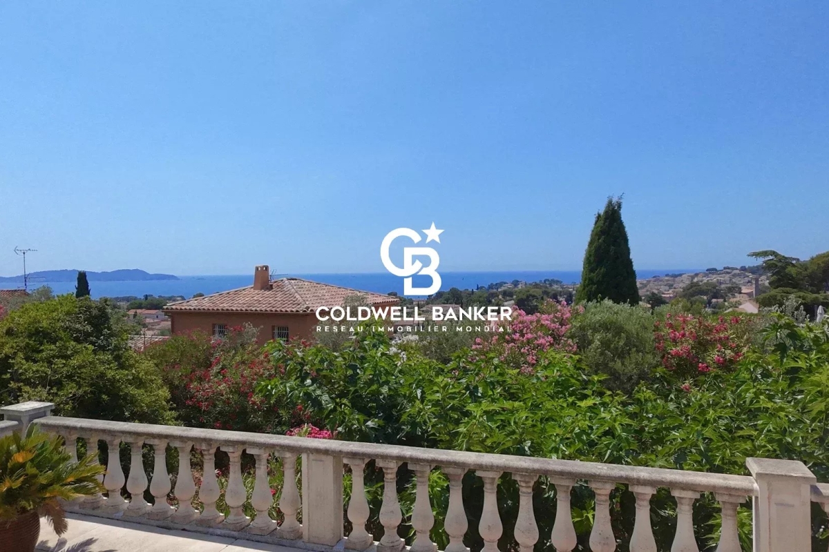 Maison de luxe à vendre à Carqueiranne, 1 380 000 €, Photo 2