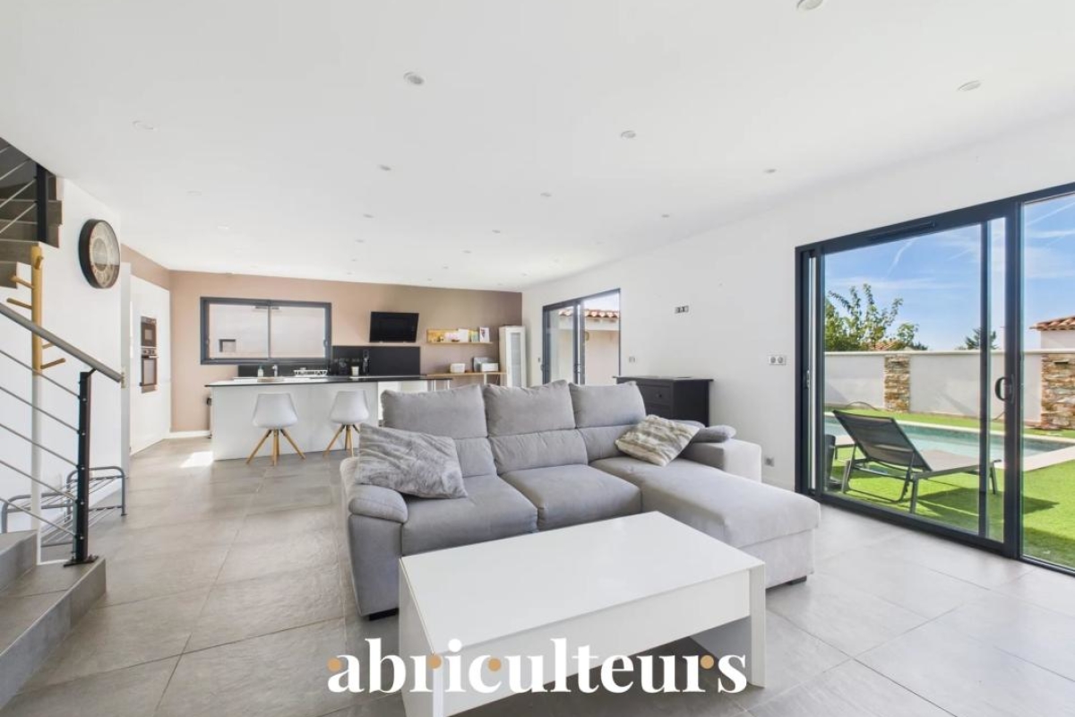 Maison de luxe à vendre à Les Pennes-Mirabeau, 550 000 €, Photo 2