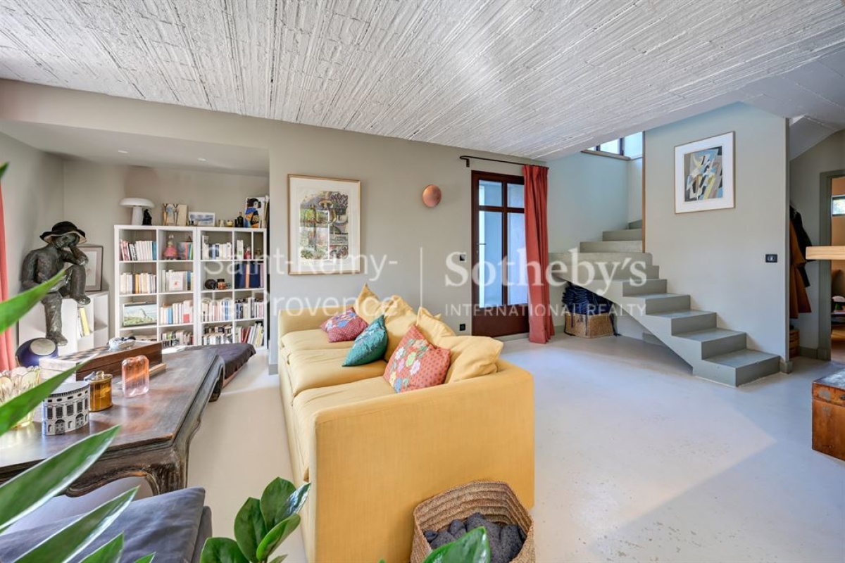 Maison de luxe à vendre à Saint-Rémy-de-Provence, 845 000 €, Photo 3