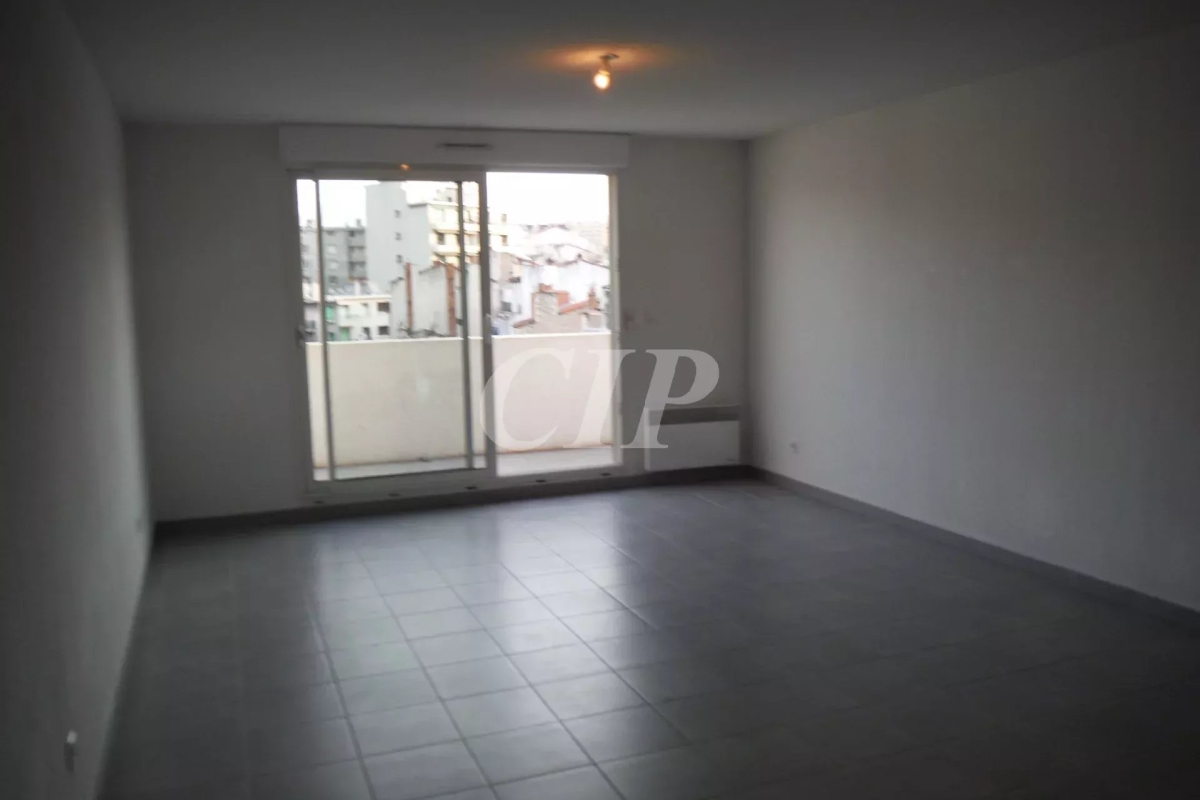 Appartement de luxe à vendre à Marseille 3ème, 265 000 €, Photo 3