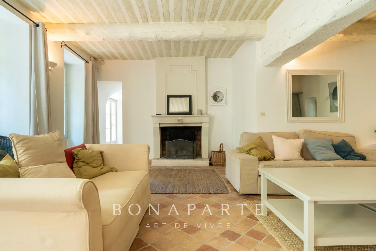 Maison de luxe à vendre à Saint-Rémy-de-Provence, 990 000 €, Photo 3