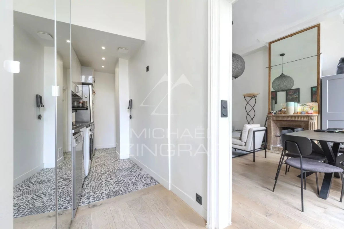 Luxury Apartment for sale in Paris 7ème, 780 000 €, Photo 4