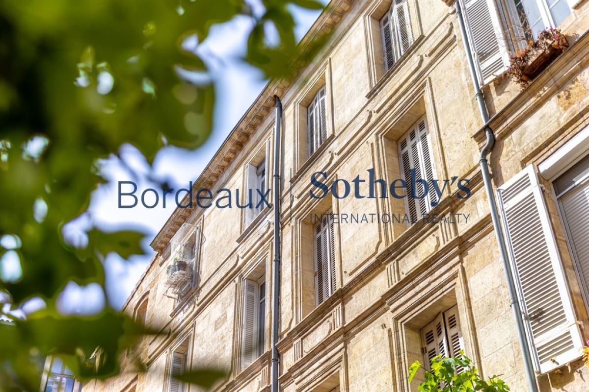 Luxury Apartment for sale in Bordeaux, 260 000 €, Photo 1