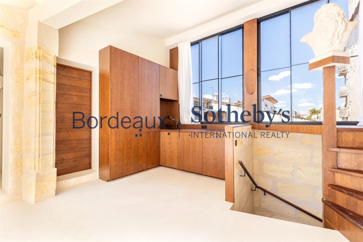 Luxury Apartment for sale in Bordeaux, 499 500 €, Photo 1