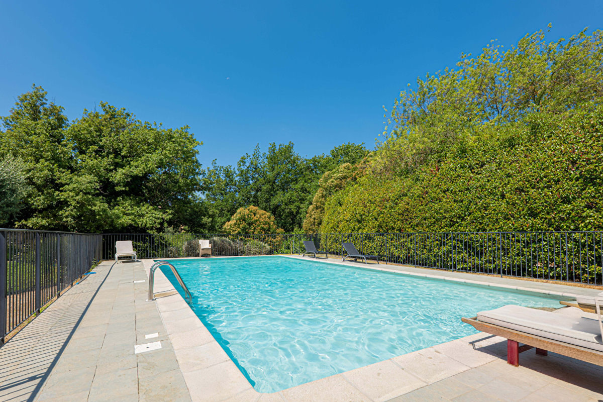 Luxury House for sale in Saint-Paul-de-Vence, 748 000 €, Photo 1