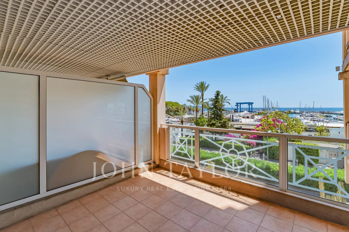 Appartement de luxe à vendre à Vallauris, 390 000 €, Photo 2