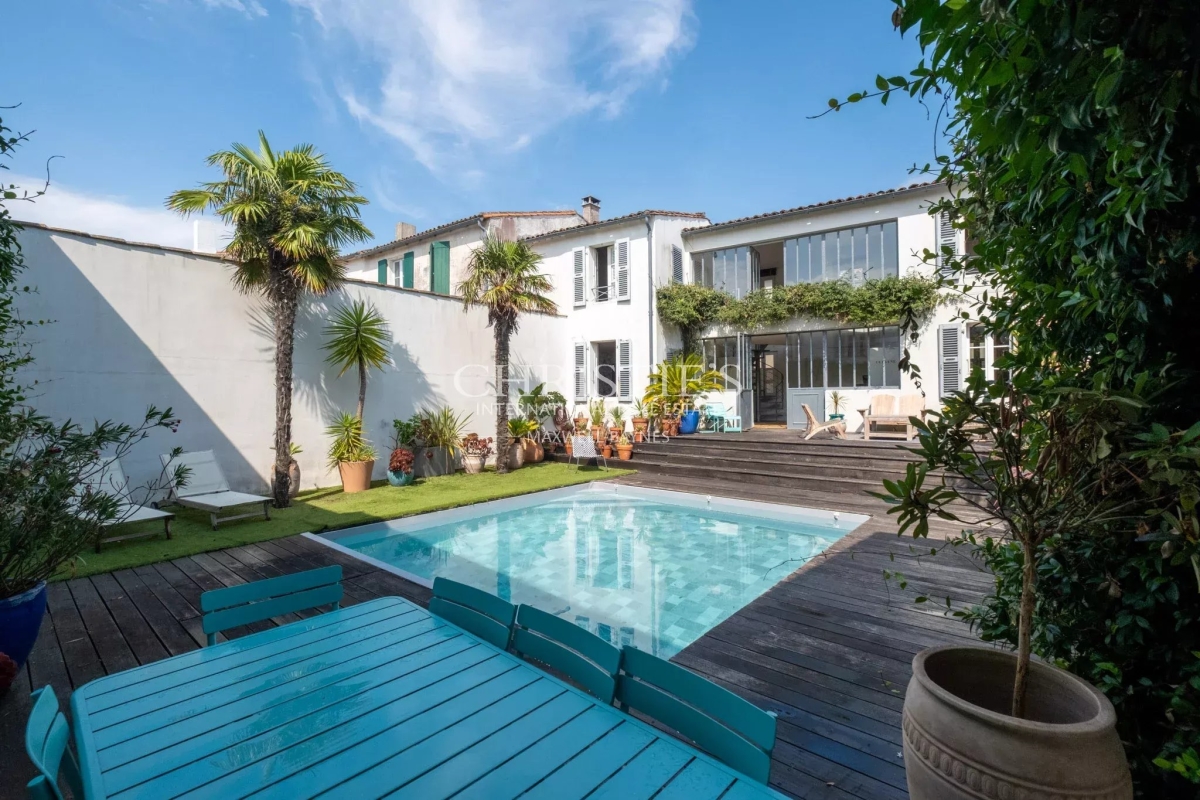 Luxury House for sale in Le Bois-Plage-en-Ré, 1 700 000 €, Photo 2