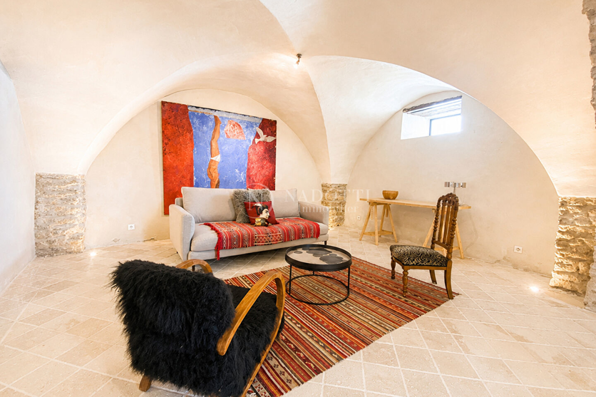 Maison de luxe à vendre à Cabrières-d'Avignon, 880 000 €, Photo 2