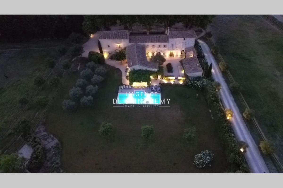 Maison de luxe à vendre à Le Thor, 2 490 000 €, Photo 3