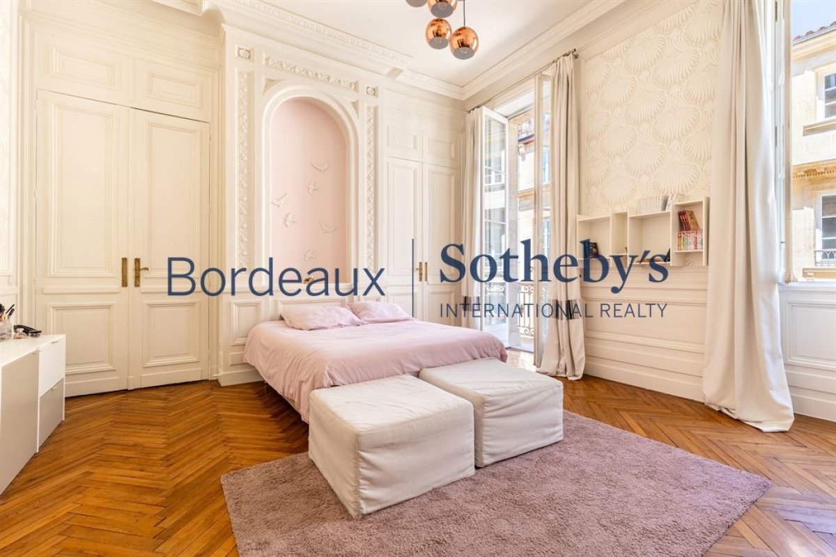 Luxury Apartment for sale in Bordeaux, 1 570 000 €, Photo 7