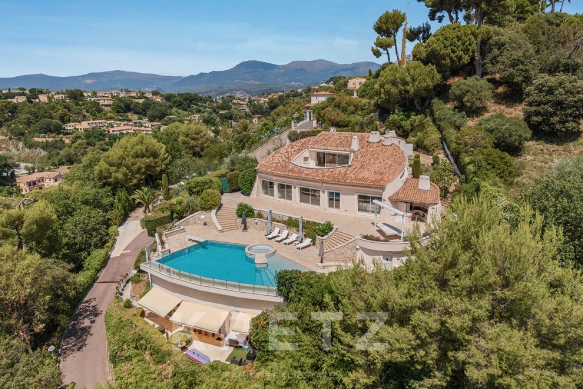 Maison de luxe à vendre à Cagnes-sur-Mer, 3 290 000 €, Photo 1