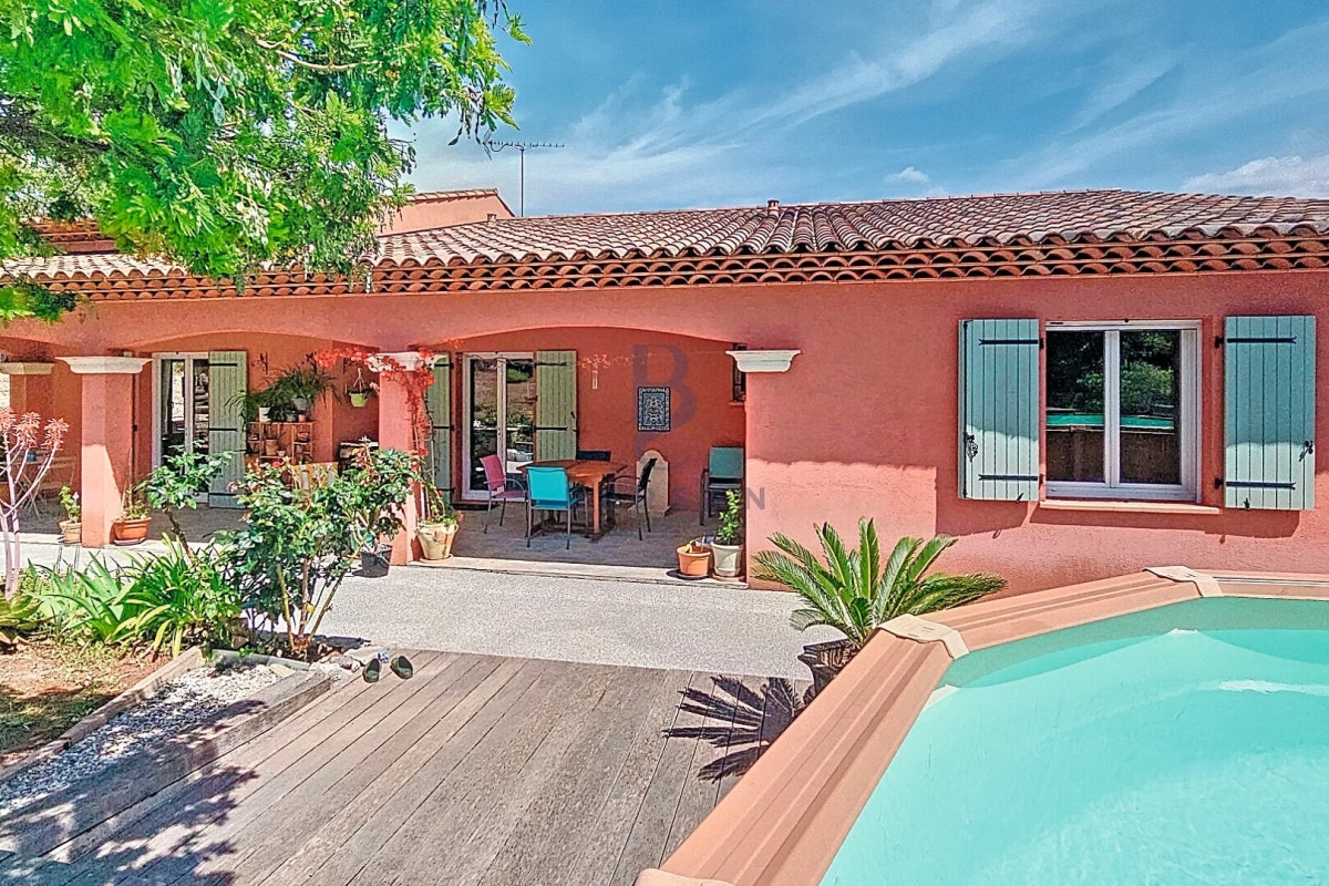 Luxury House for sale in Fréjus, 699 000 €, Photo 1