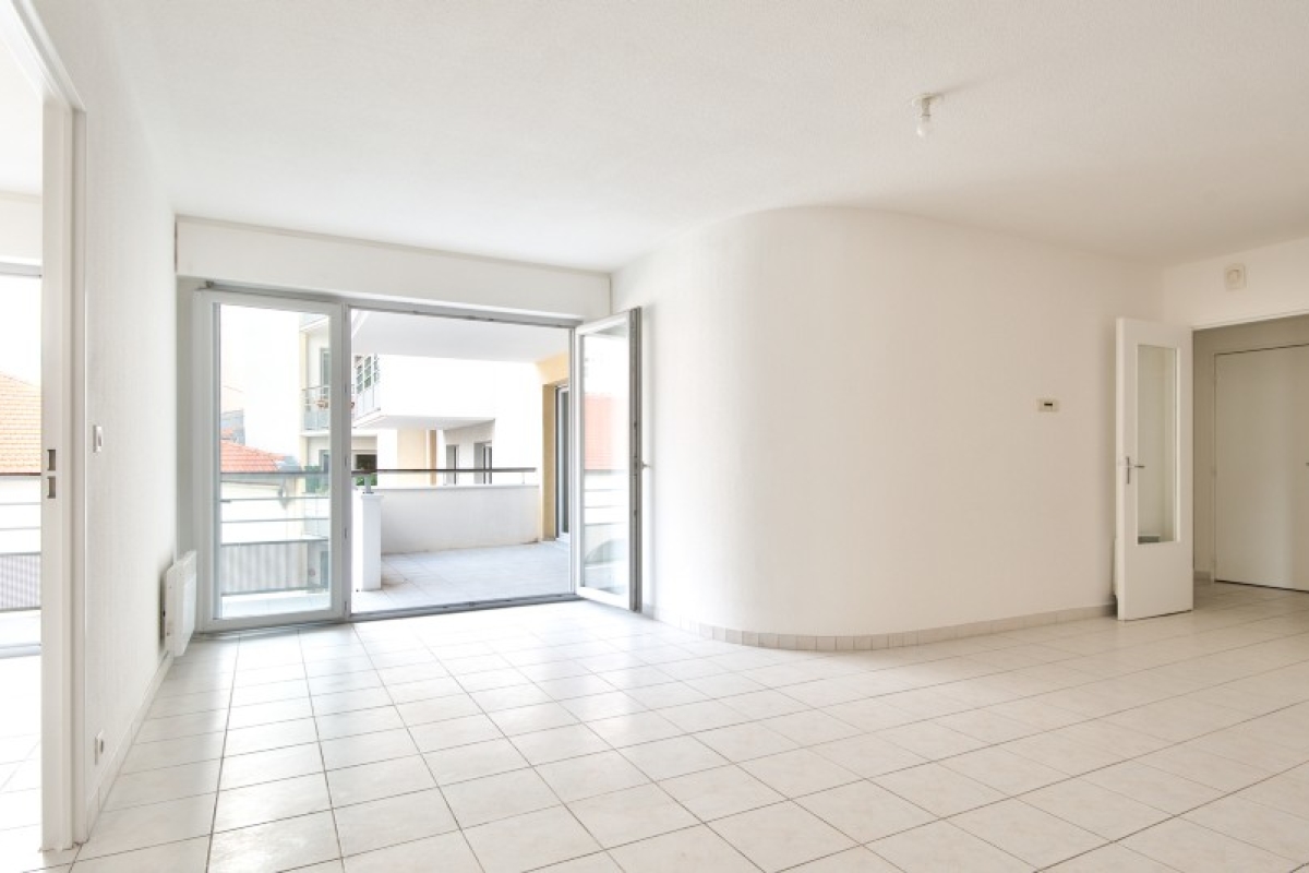 Appartement de luxe à vendre à Antibes, 495 000 €, Photo 2