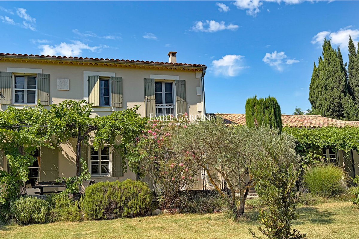Luxury House for sale in Saint-Rémy-de-Provence, 1 700 000 €, Photo 2