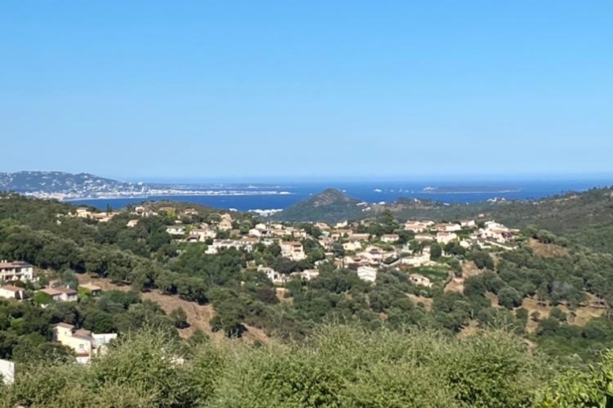 Luxury House for sale in Fréjus, 890 000 €, Photo 3