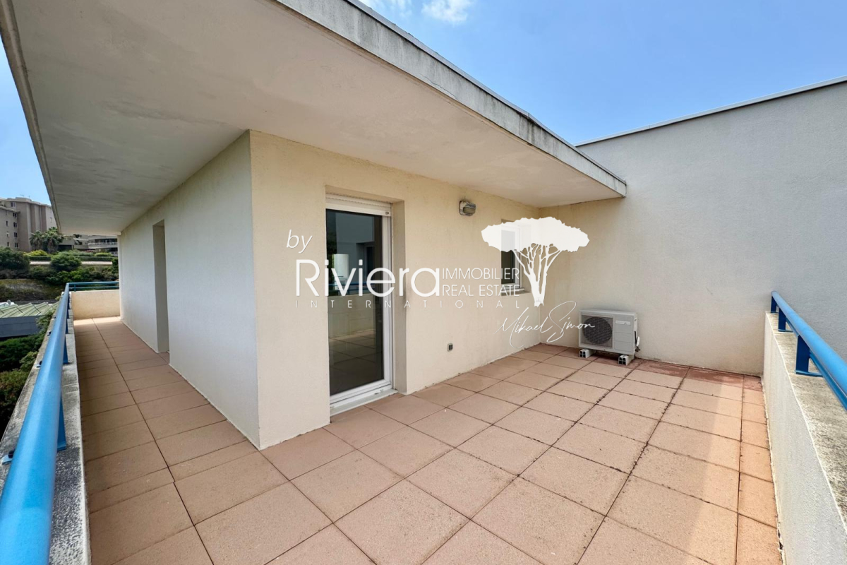 Luxury Apartment for sale in Cavalaire-sur-Mer, 682 500 €, Photo 5