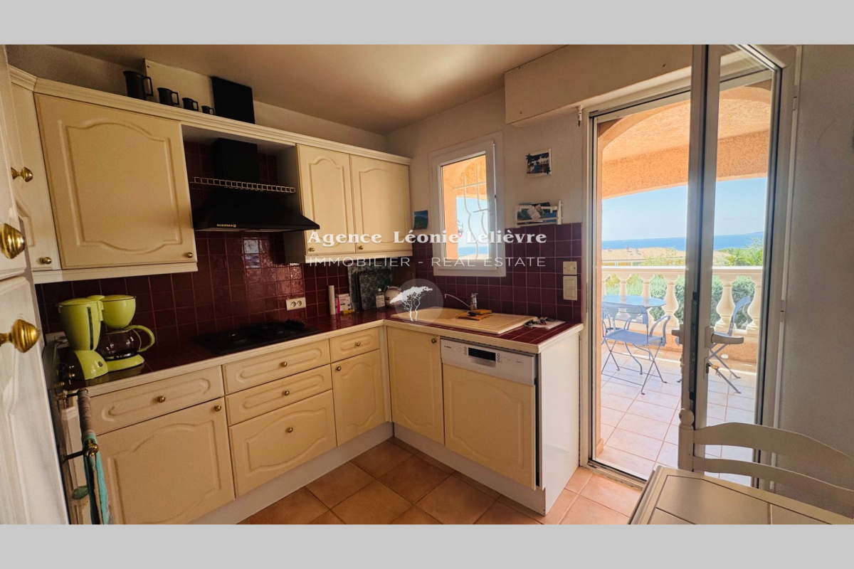Maison de luxe à vendre à Les Issambres, 895 000 €, Photo 5