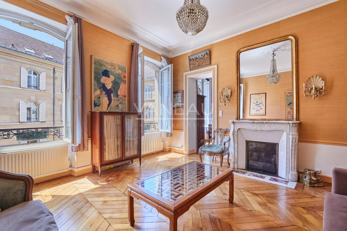 Luxury Apartment for sale in Paris 7ème, 1 996 000 €, Photo 1