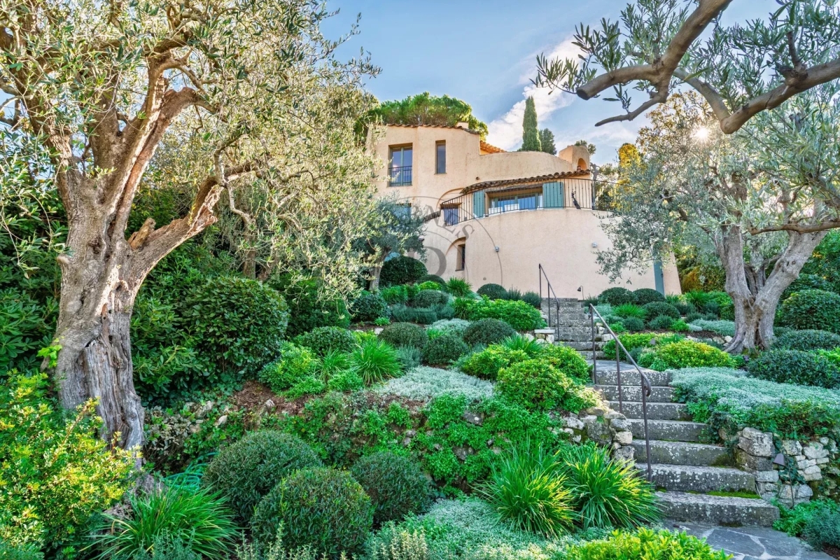 Maison de luxe à vendre à Mouans-Sartoux, 2 590 000 €, Photo 1