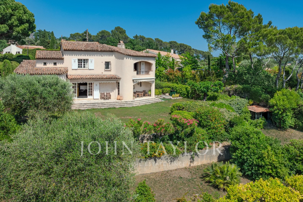 Maison de luxe à vendre à Mougins, 1 345 000 €, Photo 1