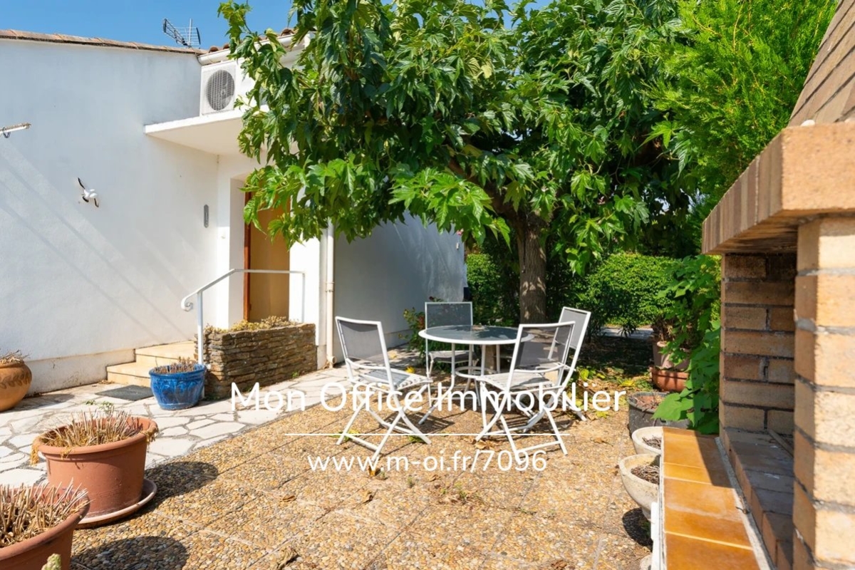 Luxury House for sale in Le Puy-Sainte-Réparade, 380 000 €, Photo 2