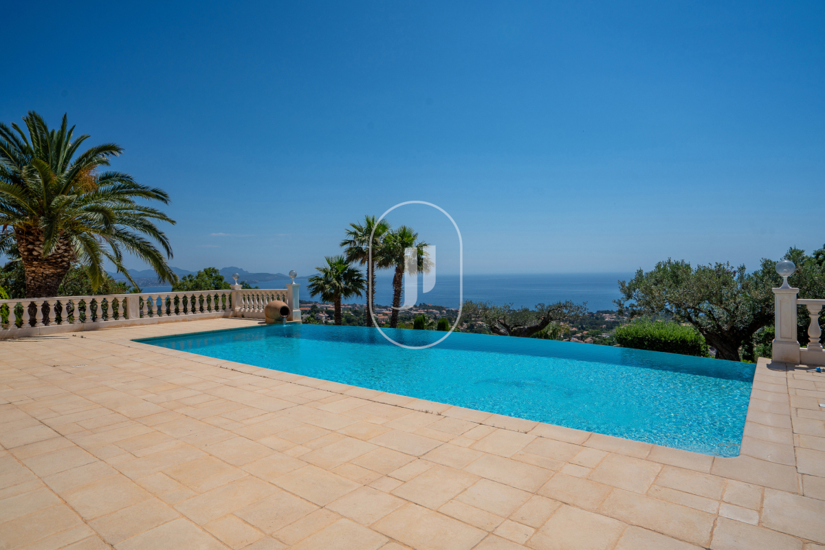 Maison de luxe à vendre à Roquebrune-sur-Argens, 3 290 000 €, Photo 2