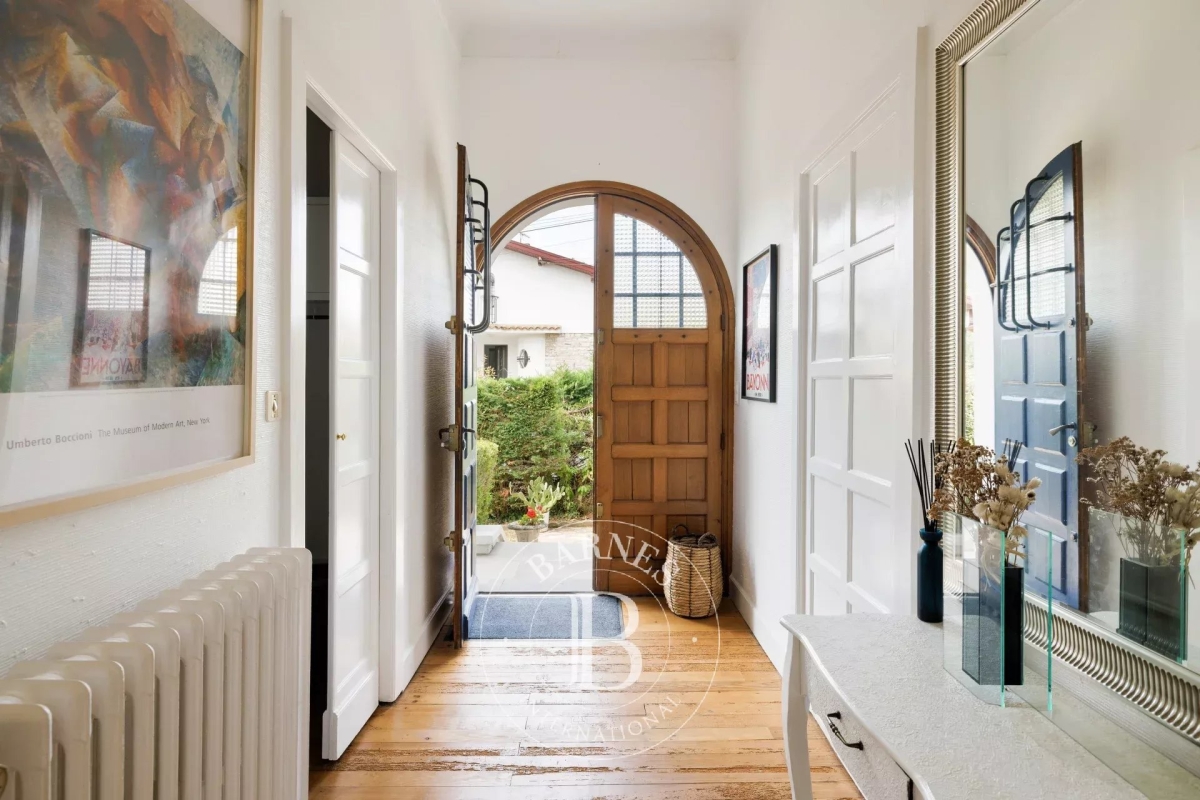 Luxury House for sale in Bayonne, 1 210 000 €, Photo 2