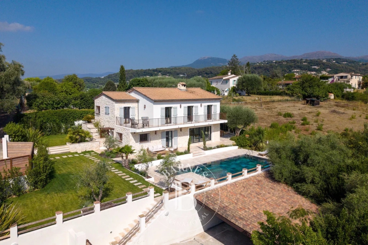 Maison de luxe à vendre à Saint-Paul-de-Vence, 2 390 000 €, Photo 2