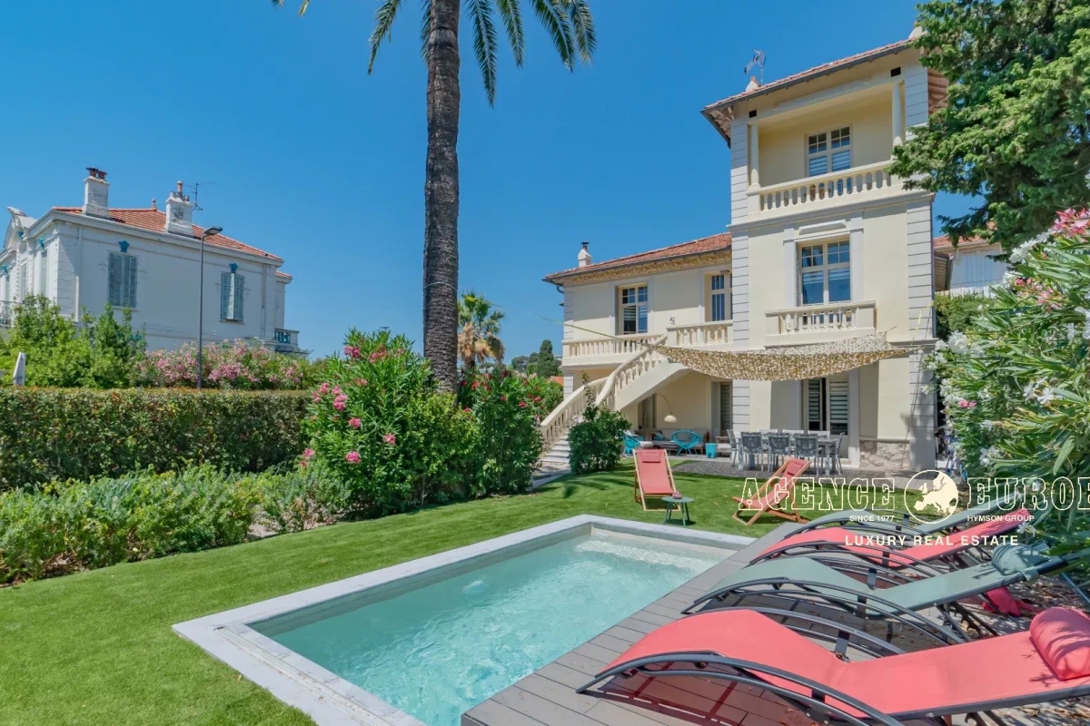Maison de luxe à vendre à Cannes, 2 590 000 €, Photo 3